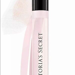 Victoria’s Secret roller ball love is heavenly